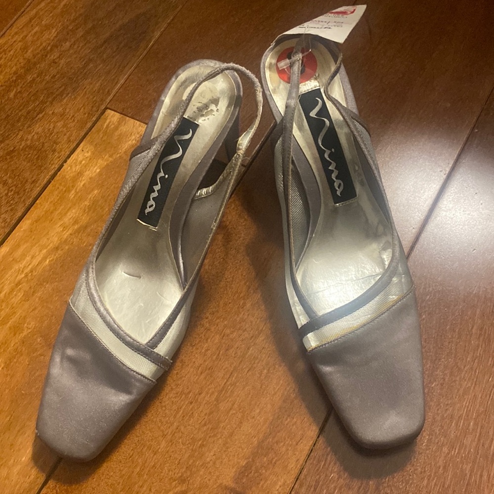 Y2K  silver sling back square toe heels